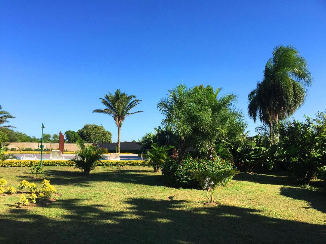 Los Jazmines Hotel Resort Warnes Exterior photo